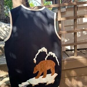 Bear Design Sleeveless Vest vintage